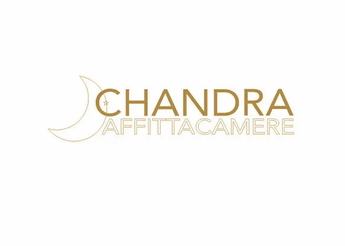 Chandra Pensión 3*